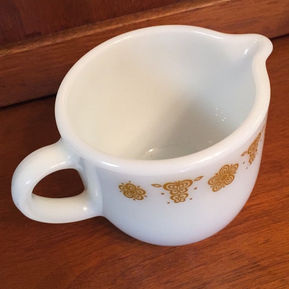 Vintage Pyrex Milk Glass Gold Butterfly Creamer - Picture 4 of 6